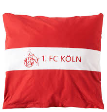 Duschtücher, handtücher und tassen gibt es im fanshop ebenso wie bettwäsche, gartenzwerge und wackeldackel. Fanartikel 1 Fc Koln Wende Bettwaschegarnitur Rut Un Wiess Rot Weiss 135x200 Cm Galeria Karstadt Kaufhof