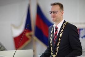 Jul 30, 2021 · jiří paroubek: Starosta Prahy 6 Kolar Odstranil Sochu Koneva Po Rusech Ted Po Nem Jdou I Pirati Nas Region