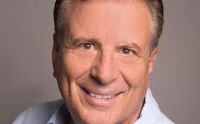 Lance Barrow's Instagram, Twitter & Facebook