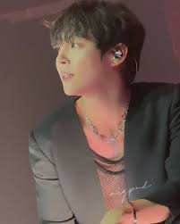 ▻ [SCAN] MAP OF THE SOUL TOUR : PREMIUM PHOTO 📷 the_moon_closer #SUGA #민윤기  #슈가 #방탄소년단슈가 #BTS #방탄소년단 #閔玧其 #防彈少年團