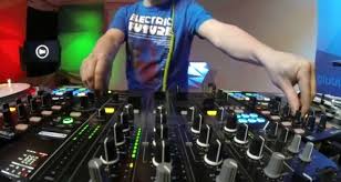 Maybe you would like to learn more about one of these? 10 Livestream Dj Set Mistakes You Should Stop Making Immediately Digital Dj Tips