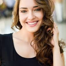 Heidi Gale's Instagram, Twitter & Facebook