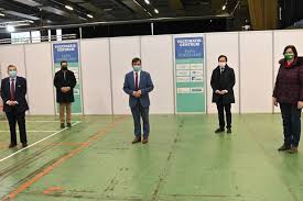 Vaccinaties zijn belangrijk, je hele leven lang. Opbouw Vaccinatiecentrum In Expo Roeselare Gestart Tot 1 680 Vaccinaties Per Dag Roeselare Hln Be