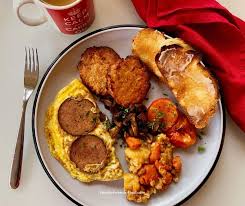 A full english breakfast seems like a lot to cook, and that's because it is. The Full Jewish Breakfast Great For Brunch Too Family Friends Food