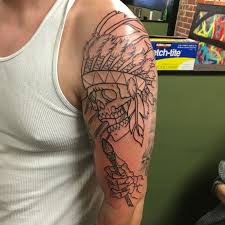 Neo Traditional Skull Robert Tattooer Tattoos Geometric Tattoo Tatting