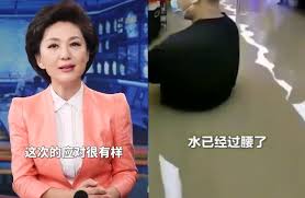鄭州 （ 粵拼 ： zeng6 zau1 ； 英文 ： chengchow ；普通話拼音：zhengzhou）， 中國 一 地 ，亦係一城，今歸 中華人民共和國 ，係 河南省 嘅省城。. Rismi9agg6baom
