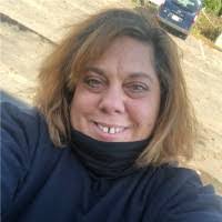 Shelly Melancon's Instagram, Twitter & Facebook