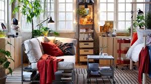Memadukan tema natural futuristic, memakai recycle woods menjadi tren. Tips Mix And Match Sofa Dengan Warna Dinding Untuk Ruang Keluarga Lifestyle Liputan6 Com