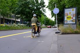 Radentscheid Zeigt Verbesserungsbedarfe Und Moglichkeiten Die Stadt Mit Dem Mittel Der Pop Up Bikelanes Weiter Aufzuwerten Radentscheid Stuttgart