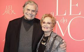 Check spelling or type a new query. Gloria Menezes Entrega Assedio Da Mulherada Em Tarcisio Meira Noticias Da Tv