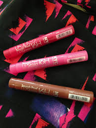 Looking For Lip Color That Lasts Try Nyc S Smooch Proof 16 Hr Lip Stains Beauty Bargains Lip Colors Marker Stain