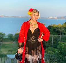 Loredana groza se poate mândri că are o fată superbă. Loredana Groza È™i Fiica ExperienÈ›Äƒ De Neuitat A Fost Pentru Prima DatÄƒ Dcnews