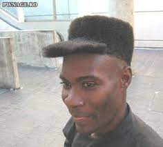 I Dunno If This Is Photoshopped But This Afro Hat Haircut Cracked Me Up Funny Posters Funny Pictures Funny Photos