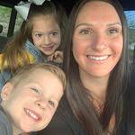 Amanda Stamback's Instagram, Twitter & Facebook