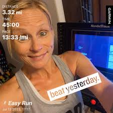 Starting the week with a 9 mile run