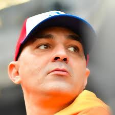 La vida pasa muy rápido y tiene giros inesperados. Seamos agradecidos por  lo que tenemos aquí hoy gracias 2024 por todo… 🙌🏻 happy new years 2025 🎆