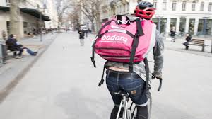 2,094 likes · 785 talking about this. Ubereats Deliveroo Bientot La Fin Des Livraisons A Velo