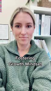 Ashley McManus (@growingmindful)