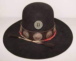 Navajo Reservation Hat Oct 17 2010 R G Munn Auction Llc In Nm Beaded Hat Bands Western Hats Hats For Men