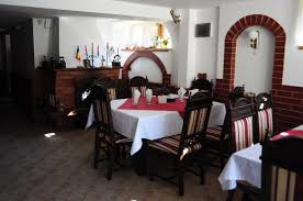 Punem la dispozitie etajul vilei (separat de parter), foarte curat, cochet Pensiunea Orhideea Comarnic 3 Cazare In Comarnic