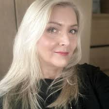 Hi just wanting to know, when using resin, can I just use a dust mask or  does it have to be a respirator? Also if doing it in my kitchen will my