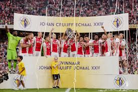 De stad amsterdam heeft een straat naar johan cruijff vernoemd. Knvb Ajax Wint De Johan Cruijff Schaal 2019 Facebook