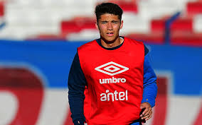 Vezi statistici (titularizări, goluri, cartonașe / campionate, cupe, echipa națională) și istoric transferuri. Tenfield Com Le Apunta A River Plate