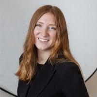 Sandra Weingart's Instagram, Twitter & Facebook