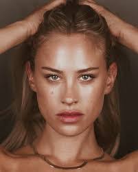 Emilia Barth's Instagram, Twitter & Facebook