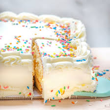 Truthfully, most of my cakes use this vanilla cake recipe, but i've never paired it with a vanilla buttercream. Copycat Costco Sheet Cake Foodgawker