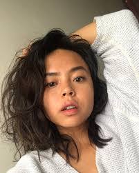 Chelsea Clark's Instagram, Twitter & Facebook