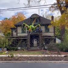 We did not find results for: This Home S Giant Moving Spider Is Next Level Halloween Decor