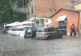Tra le aree più colpite dal violento nubifragiom, quella di roma nord e in particolare corso francia, ponte milvio, prati. Maltempo Roma Notizie Locali Roma E Provincia Cityrumors