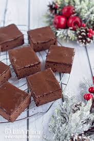 Ingrediente necesare pentru glazura de ciocolata Negresa Cu Glazura De Unt Edith S Kitchen