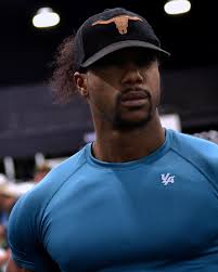 Jeremie Simmons (@silverback_369) • Instagram photos and videos