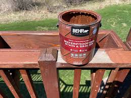 Accent and enhance your wood's natural patterns, while providing. How To Use And Apply Behr Deck Stain A Complete Review Users Guide Diy Painting Tips