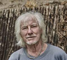 La version originale est un chant de cabestan, marche lente et énergique. Hugues Aufray Facts Bio Career Net Worth Aidwiki