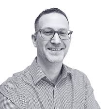 Paul Harvey, Direktè, Dixcart Ile de Man