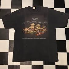 This album is limp bizkit's third major label release, their magnum opus, their claim to fame and for me and millions of people of all ages, shapes, sizes, race, gender. Limp Bizkit Chocolate Starfish And The Hotdog Flavored Water Men S Fashion Clothes On Carousell