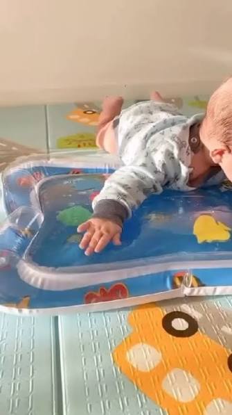 🔥NUEVO INGRESO🔥 , ALFOMBRA DE AGUA DIDACTICA PARA BEBES. , Hecha con  materiales de PVC de alta resistencia sin BPA. , Medidas: 69x50x8cm.,  -Estimula el desarrollo sensorial., -Estimula el desarrollo ...