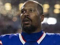 Von Miller signing with Cowboys in major defensive boost before season - Yahoo Sports