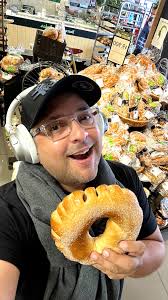 Me invitaron al lanzamiento del libro Cocinas Campesinas de Boyacá,  “Colombia pa' sunercé”. • Cocinamos algunas recetas del libro con el chef Leonel  Jaramillo @elchefdelosfamosos , @chefinexperto y @micheare . el libro