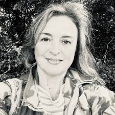 Do you know anyone who would like to learn how to run Access Bars? I have a  class coming up. It's one of the greatest day long spas I know of! It's