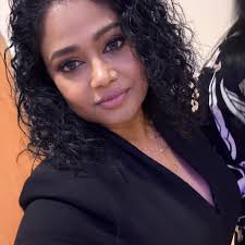 How much to charge for balloon decoration services for left and right  setups?