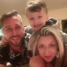 I realize this is short notice. Is there any cottages available in the  Chester area with hot tub and immediate openings for 5 nights. We are at a  cottage now for five