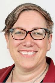 Lisa Pinney's Instagram, Twitter & Facebook