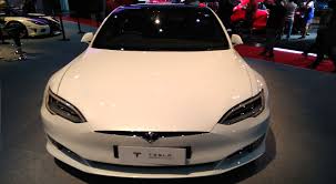 Kemunculan tesla model s sendiri sebenarnya tidaklah baru, varian 75d dan p85 telah lebih dulu mengaspal dan dijual dengan rentang harga 2 milyar rupiah. Tesla Model S P100d Salah Satu Sedan Tercepat Hadir Di Iims 2017