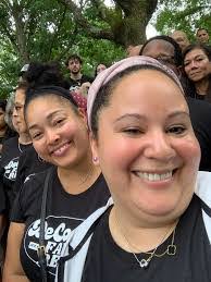 Glen Decosta's Instagram, Twitter & Facebook