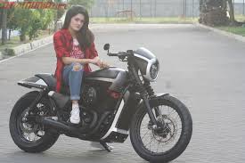 The street 500 is the smallest and lightest harley in decades, and it's built to be customized like its big brothers. Enak Dilihat Harley Davidson Street 500 Kena Colek Semi Cafe Racer Gridoto Com