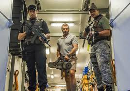 Шарлто копли, дев патель, ниндзя и др. Huge Batch Of New Stills From Neill Blomkamp S Chappie Gww